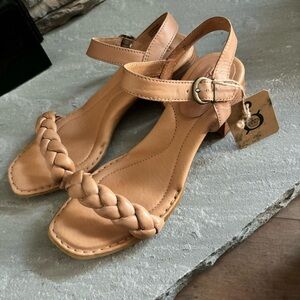 Born Women’s Size 9 Simone Natural Full Grain Tan Leather Braided Strap Sandals